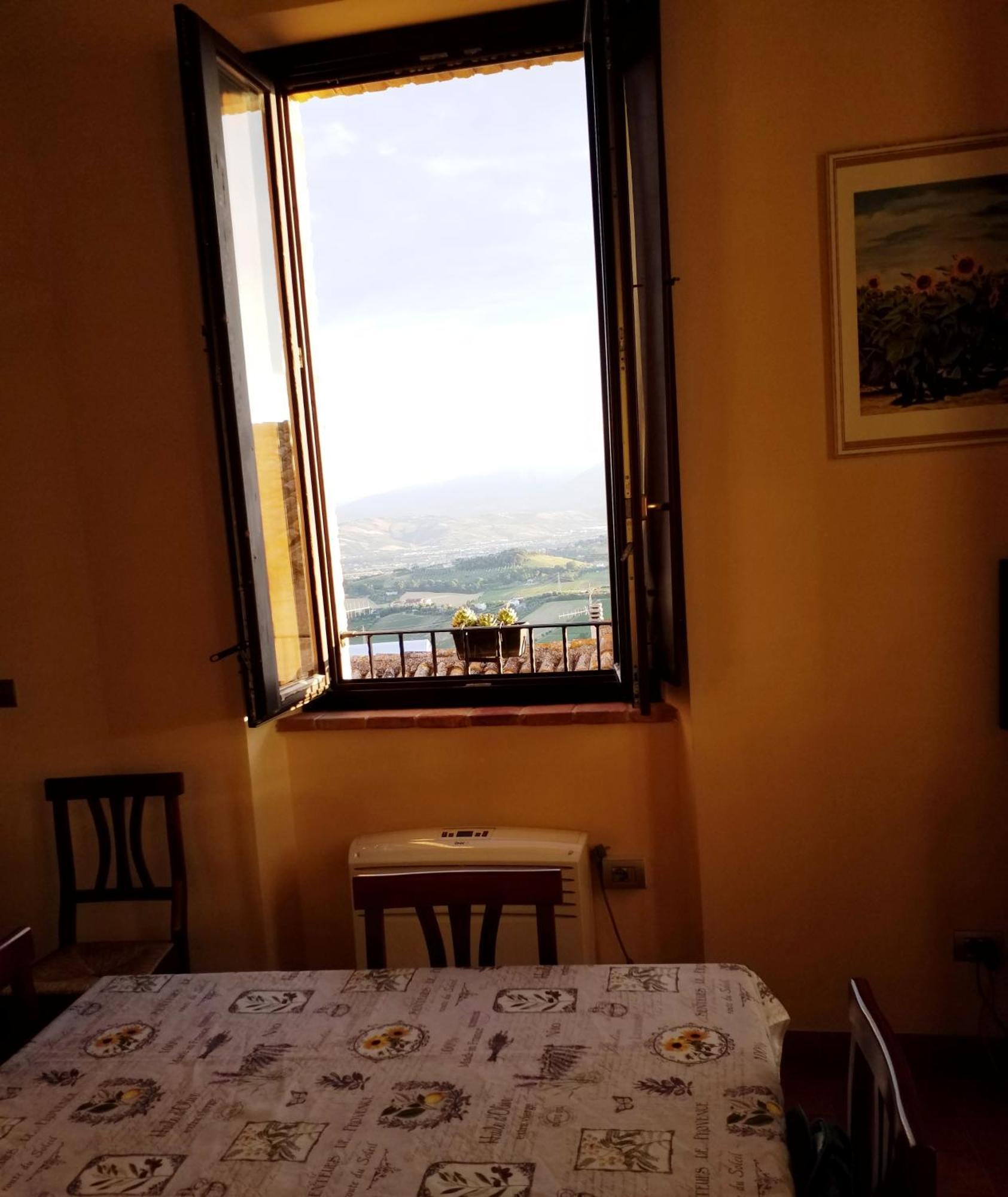 Sun Moon Apartman Monteprandone Szoba fotó