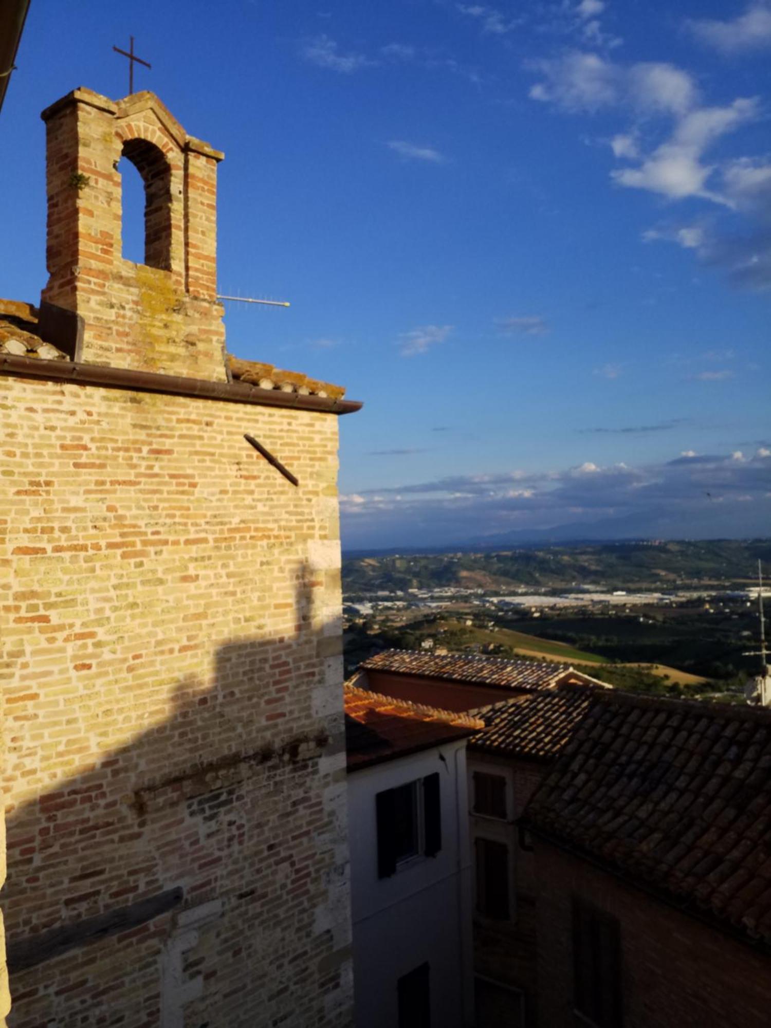 Sun Moon Apartman Monteprandone Szoba fotó