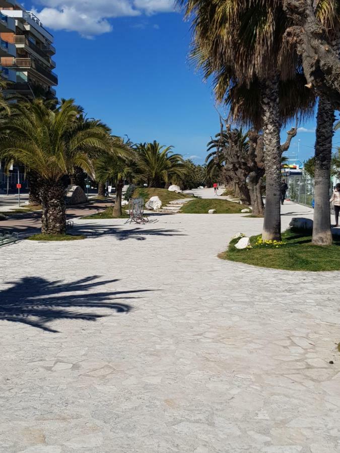 Sun Moon Apartman Monteprandone Kültér fotó